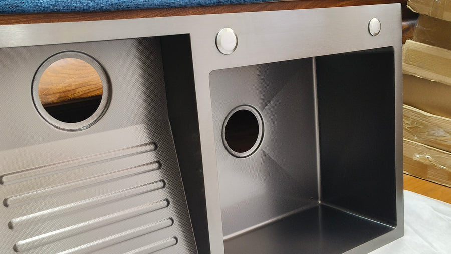 Washboard Laundry Utility Sink with Built-In Drainboard