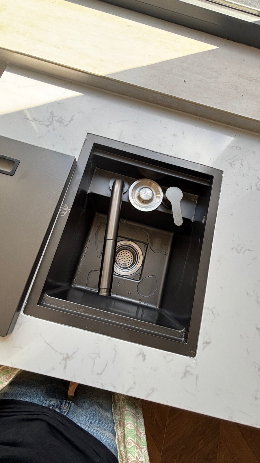 Cover Plate Sink with Folding Faucet